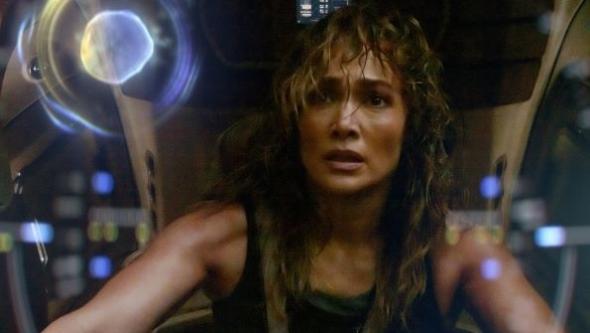 1062169-atlas-jennifer-lopez-dans-un-thriller-sci-fi-explosif-sur-netflix.jpg